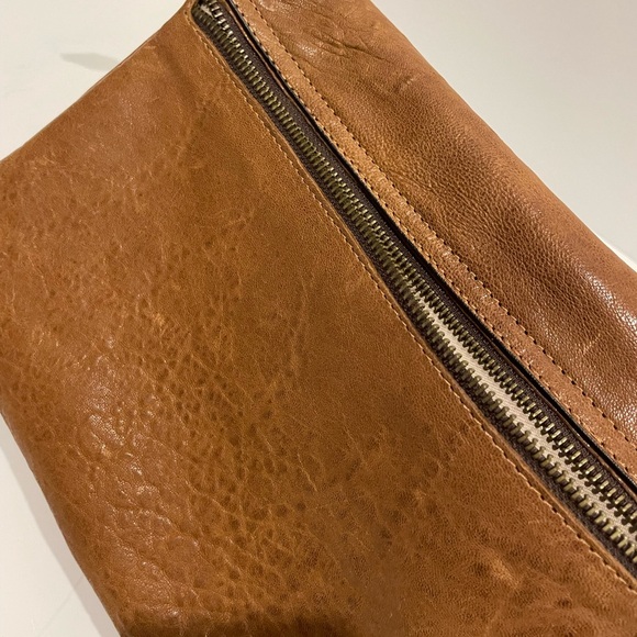 Maxon Collection Leather Crossbody Purse - Picture 14 of 16